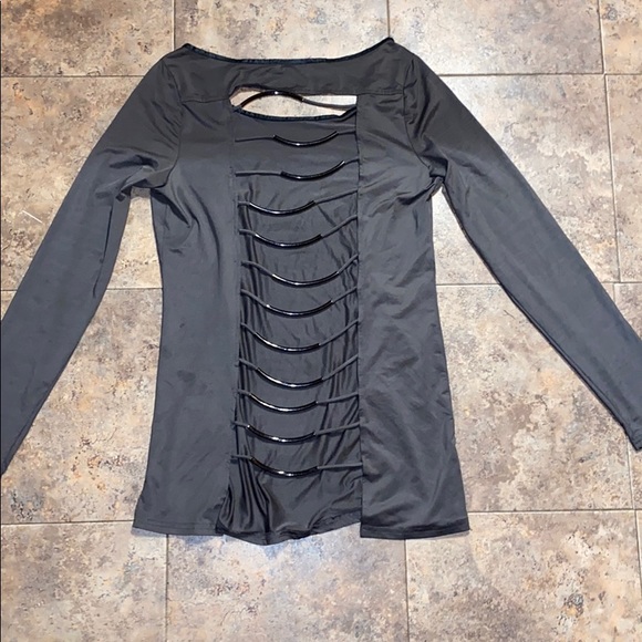 Tops - Small grey top back out..